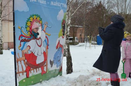 У мікрорайоні Маликова відбулося новорічне свято для дітей