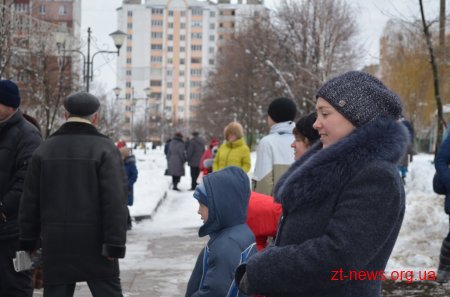 У мікрорайоні Маликова відбулося новорічне свято для дітей