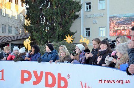 У Житомирі почала діяти ковзанка під відкритим небом