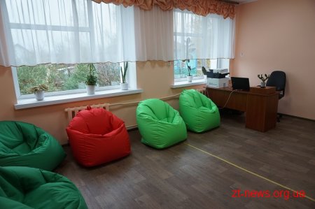 У Високівській ОТГ побудували мережу сучасних зупинок та кабінети онлайн комунікації