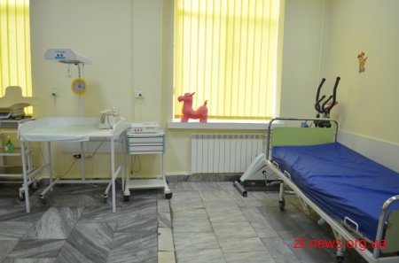 Міські лікарні Житомира отримали 30 функціональних медичних ліжок