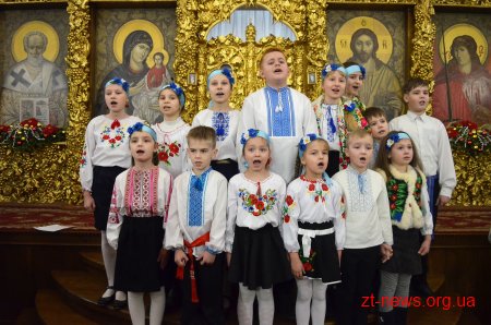 Сотні житомирян відвідали Обласний дитячий фольклорний фестиваль «Янголи віншують»