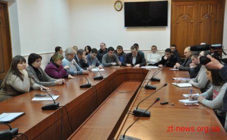 З 6-ї год. Житомирська ОДА перевіряє пасажиропотік на приміських та міжміських маршрутах