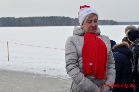 Житомиряни відзначили Водохреща традиційним купанням в Тетереві