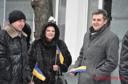 До Дня Соборності житомиряни з'єднали вулиці Київську і Велику Бердичівську живим "ланцюгом єдності"