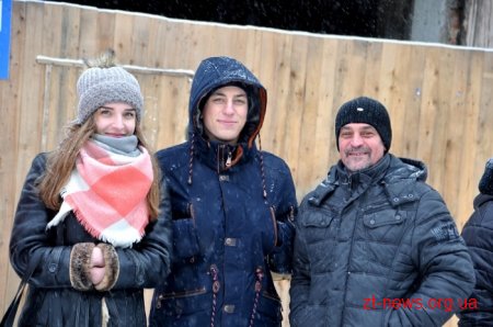 До Дня Соборності житомиряни з'єднали вулиці Київську і Велику Бердичівську живим "ланцюгом єдності"