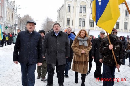 До Дня Соборності житомиряни з'єднали вулиці Київську і Велику Бердичівську живим "ланцюгом єдності"