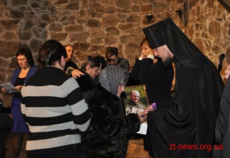 Знак «Орден матері бійця АТО» отримали 74 родини загиблих учасників АТО області