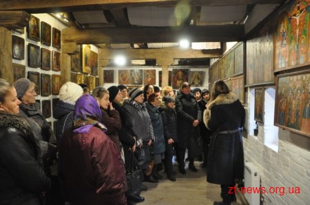 Знак «Орден матері бійця АТО» отримали 74 родини загиблих учасників АТО області