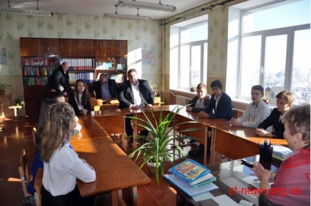 Ігор Гундич відвідав Радомишльську гімназію