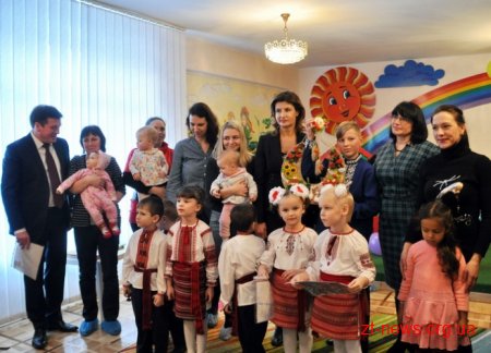 Марина Порошенко відвідала Центр реабілітації дітей в обласному спеціалізованому будинку дитини
