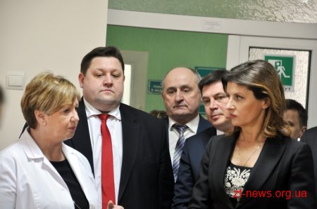 Марина Порошенко відвідала Центр реабілітації дітей в обласному спеціалізованому будинку дитини
