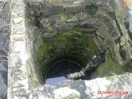 На Житомирщині в криниці знайшли тіло новонародженої дитини