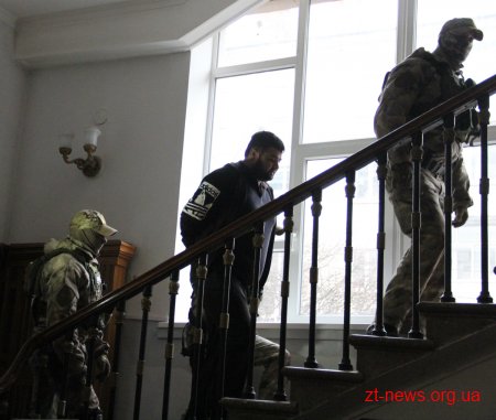 У Житомирі підозрюваному у вбивстві суд не обрав запобіжний захід