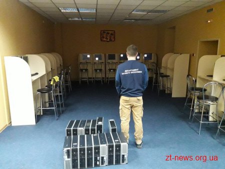 На Житомирщині поліція провела обшуки у гральних закладах