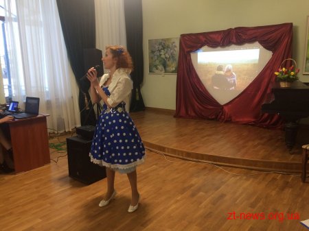 В Домі української культури до Дня закоханих відкрили виставку «П’ята пора року»