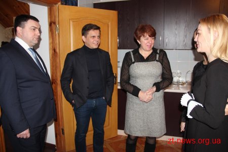 У Житомирі поліціянтка самостійно виховує 9 дітей