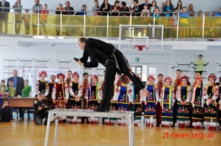 У Житомирі представники 10 областей України змагаються у спортивній аеробіці