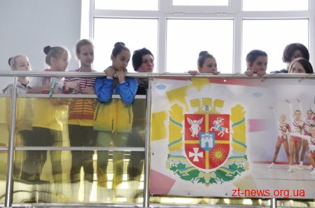 У Житомирі представники 10 областей України змагаються у спортивній аеробіці