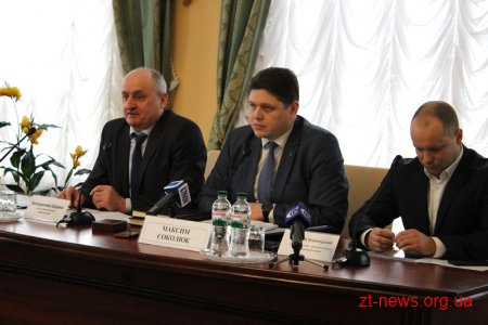 "Деякі українці не розуміють, для чого їм закордонні паспорти" - голова Міграційної служби України