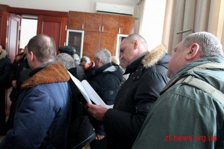 Володимир Ширма зустрівся з кількома десятками військових пенсіонерів