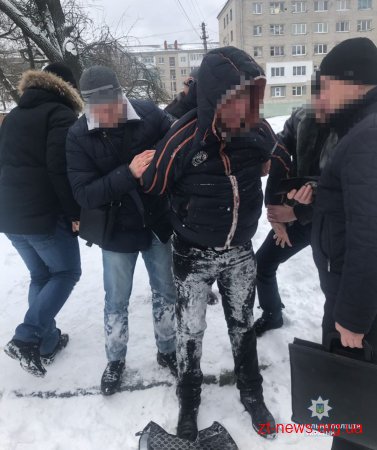 У Житомирі поліція затримала на хабарі члена екзаменаційної комісії