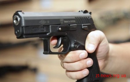 У Коростені в одному з кафе під час сутички підстрелили двох чоловіків – один з них загинув