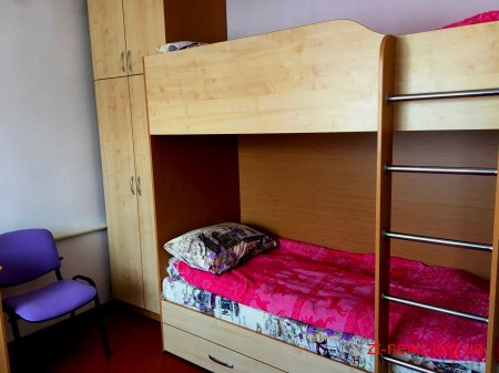 Родина, що виховує шестеро хлопчиків отримала власний будинок у Житомирі