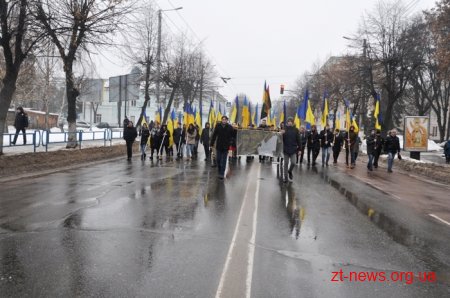 Урочистою ходою та читанням віршів відзначили 204 річницю від дня народження Тараса Шевченка