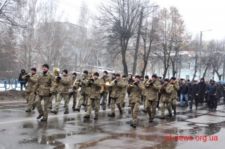 Урочистою ходою та читанням віршів відзначили 204 річницю від дня народження Тараса Шевченка