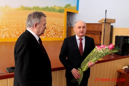 Володимир Ширма представив колективу фармколеджу нового керівника