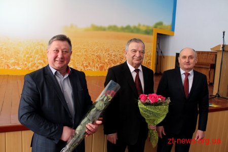 Володимир Ширма представив колективу фармколеджу нового керівника