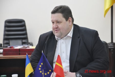 Ігор Гундич із замміністра економіки Наталією Микольською обговорили питання передачі земель ОТГ
