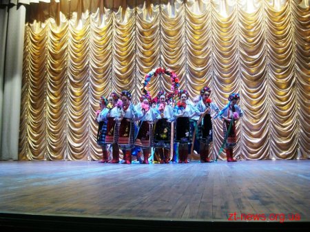 Зразковий ансамбль народного танцю «Колорит» відзначив 15–річчя