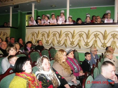 Зразковий ансамбль народного танцю «Колорит» відзначив 15–річчя