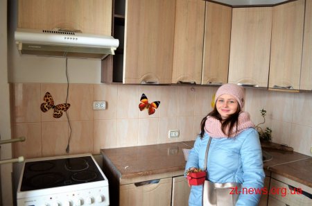 Міський голова вручив ключі від квартир двом дітям-сиротам