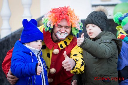 На вулиці Михайлівській відбувся флеш-моб «Всі ми різні, але всі ми рівні»