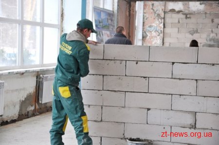 Члени бюджетного комітету Верховної Ради оглянули майбутній Центр реабілітації інвалідів та учасників АТО
