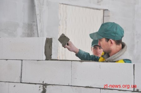Члени бюджетного комітету Верховної Ради оглянули майбутній Центр реабілітації інвалідів та учасників АТО