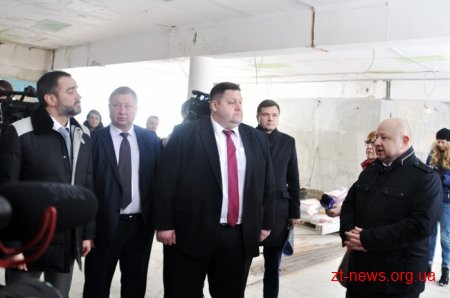 Члени бюджетного комітету Верховної Ради оглянули майбутній Центр реабілітації інвалідів та учасників АТО