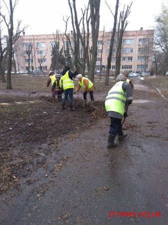 У Житомирі триває санітарне прибирання міста