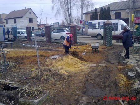 У Житомирі триває санітарне прибирання міста