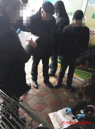 Правоохоронці затримали чоловіка, який пообіцяв влаштувати на роботу житомирянина за 10 тис. грн.