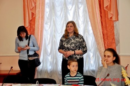 Для всіх бажаючих в ОДА провели майстер-клас з писанкарства