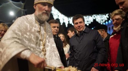 Вночі житомиряни освятили великодні кошики