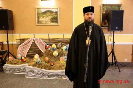 На першому Молитовному сніданку у Житомирі представники влади та громади помолилися за Україну