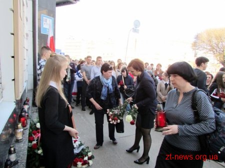 У Житомирі вшанували пам’ять жертв сталінських репресій та розстрілів військовополонених поляків