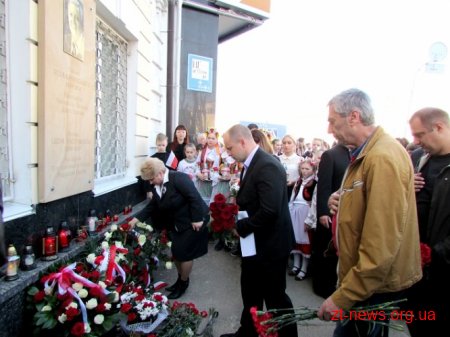 У Житомирі вшанували пам’ять жертв сталінських репресій та розстрілів військовополонених поляків