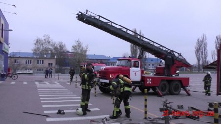У Житомирі в торгівельному центрі "Метро" рятувальники провели навчання
