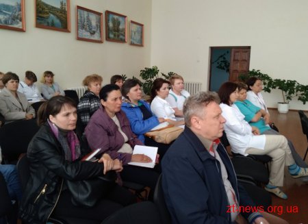 Фахівці обласного онкологічного диспансеру щопонеділка працюватимуть у районах області